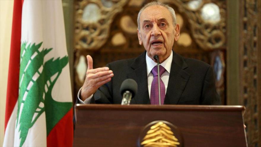 El presidente del Parlamento de El Líbano, Nabih Berri, habla en una rueda de prensa en Beirut, la capital.