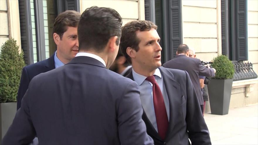 La derecha española ataca a Sánchez por dialogar con Cataluña