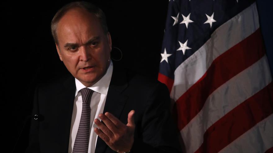 El embajador ruso en EE.UU., Anatoli Antonov, habla en un evento celebrado en San Francisco (California), 29 de noviembre de 2017. (Foto: AFP)
