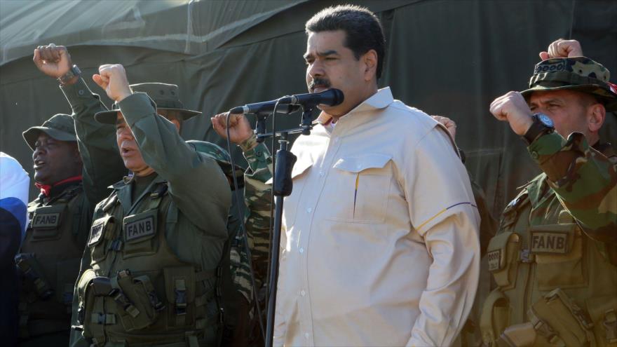 Fuerzas venezolanas inician ejercicios ante amenazas de EEUU 
