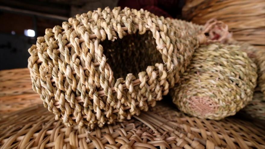 Irán: 1- Artesanía en Jansaar 2- Las religiones en Yazd