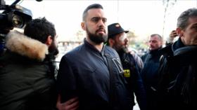 Uno de los líderes de “chalecos amarillos” va a juicio en Francia