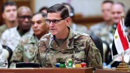 EEUU debe seguir armando a los kurdos tras retirarse de Siria