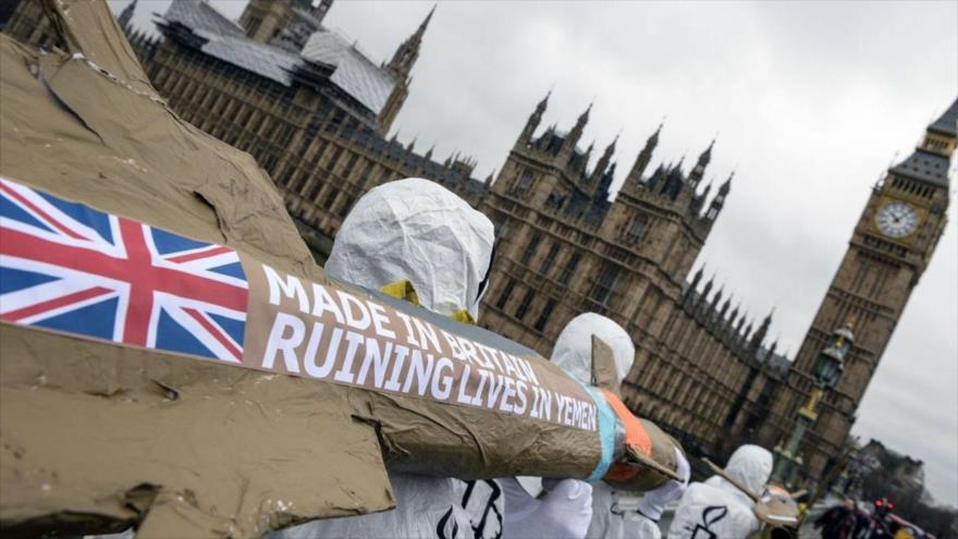 Una protesta organizada por Amnistía Internacional (AI) en Londres en rechazo a la venta de armas del Reino Unido a Arabia Saudí.