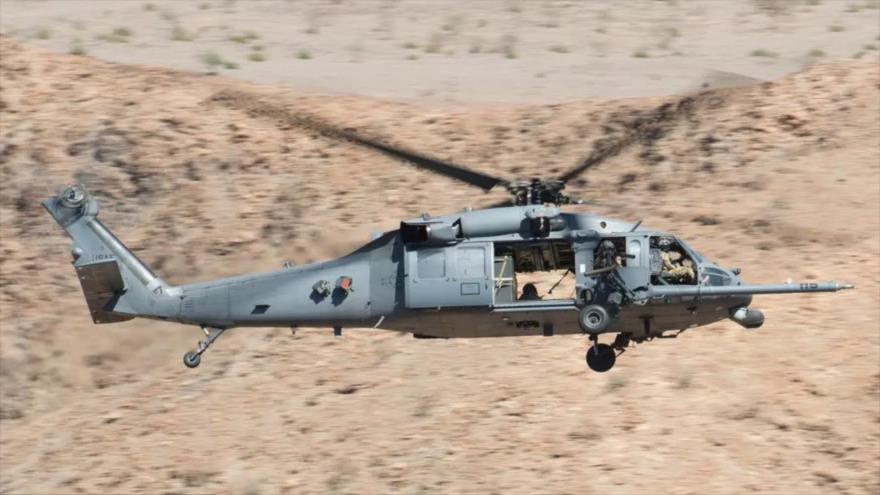 Helicóptero militar estadounidense HH-60G Pave Hawk.