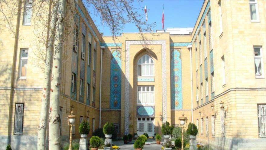 La fachada de la Cancillería de Irán, ubicada en el centro de Teherán, la capital.