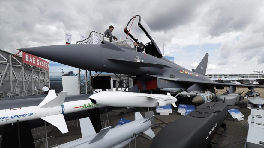Caza Eurofighter Typhoon exhibido por la empresa de defensa británica BAE Systems, Londres, Reino Unido, 18 julio de 2018. (Foto: AFP)