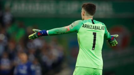 Kepa Arrizabalaga protagoniza pelea con Maurizio Sarri