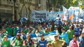  Medidas de austeridad de Macri generan protestas en Argentina