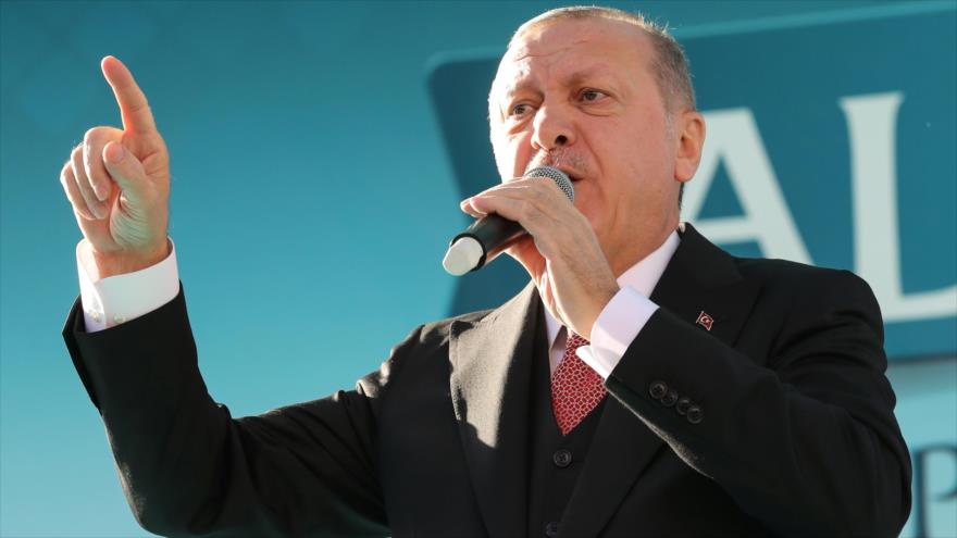 El presidente turco, Recep Tayyip Erdogan, ofrece discurso en acto oficial en Ankara, 20 de febrero de 2019. (Foto: AFP)