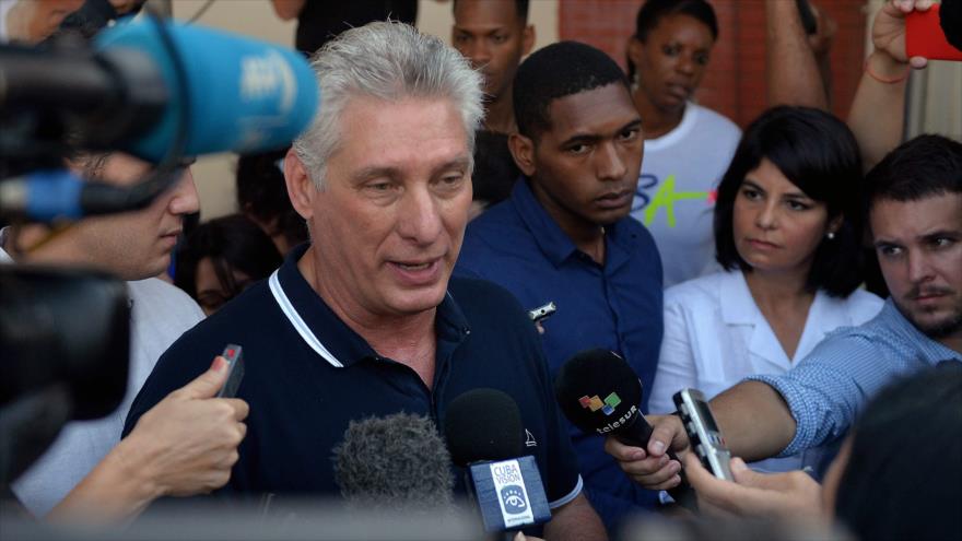 Miguel Diaz-Canel habla a la prensa en la Habana Cuba, 24 de febrero de 2019. (Foto AFP)