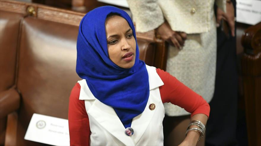 La congresista demócrata estadounidense Ilhan Omar durante una sesión del Congreso de EE.UU., 5 de febrero de 2019. Foto: (AFP)