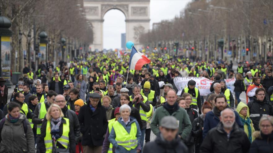Chalecos amarillos suman 16 semanas de protestas contra Macron