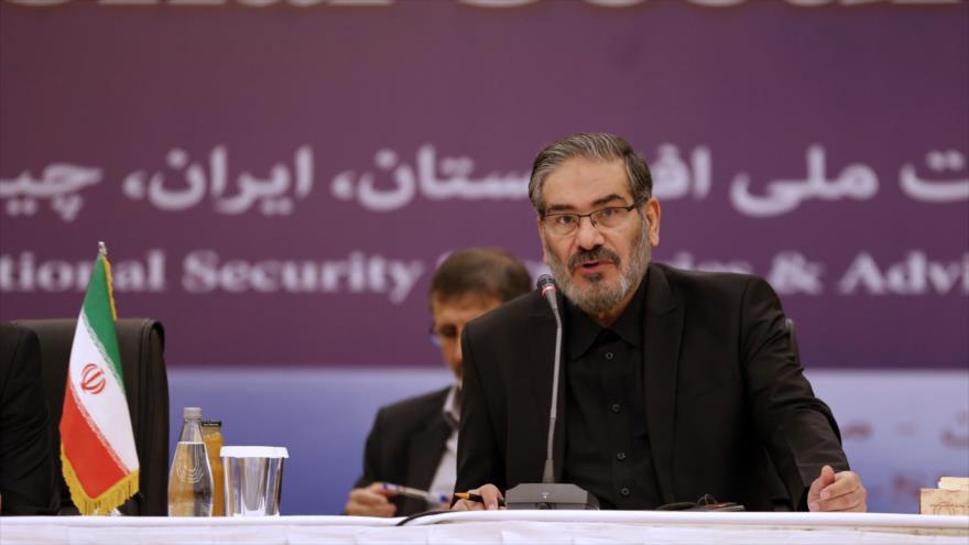 El secretario del Consejo Supremo de Seguridad Nacional iraní, Ali Shamjani, habla en una conferencia, Teherán, 26 de septiembre de 2018. (Foto: AFP)