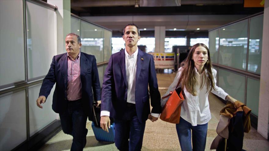 Guaidó retorna a Venezuela en desafío al Gobierno constitucional