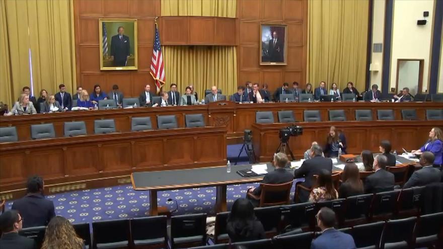 Inician investigación sobre posible corrupción de Trump y su entorno