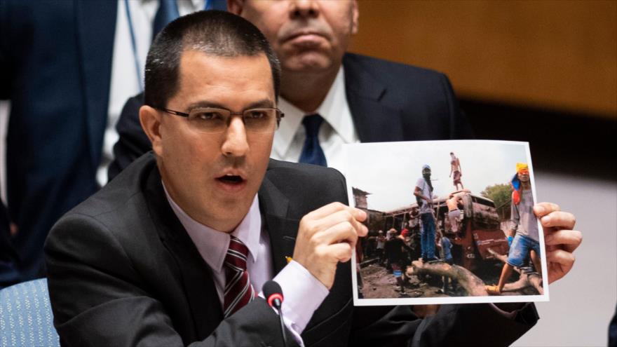 Arreaza: EEUU fracasó, no le queda sino dialogar con Venezuela