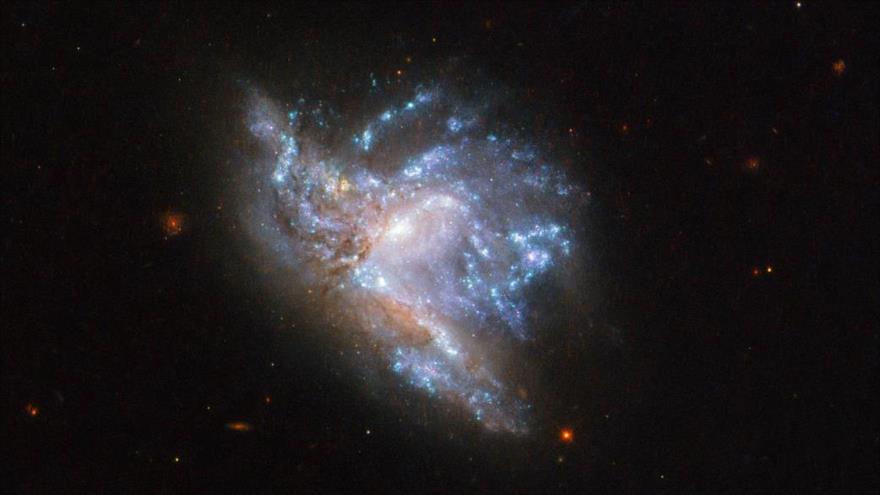 Deslumbrante foto del Hubble de dos galaxias en colisión | HISPANTV
