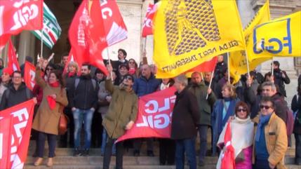 Huelga nacional de docentes italianos contra la precariedad laboral