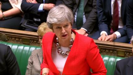 Parlamento británico aplasta el acuerdo del Brexit de Theresa May