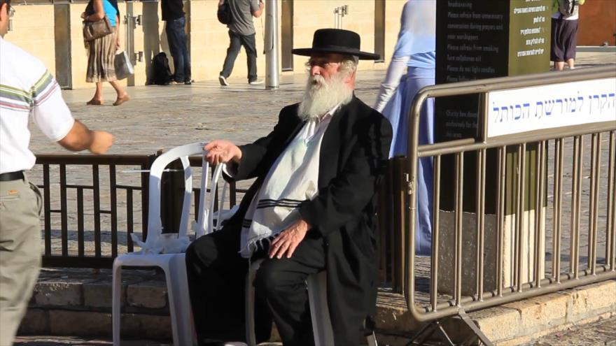 Un mendigo israelí en la ciudad de Al-Quds (Jerusalén).