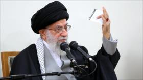 Líder iraní: Haremos que EEUU sufra mayor derrota de su historia