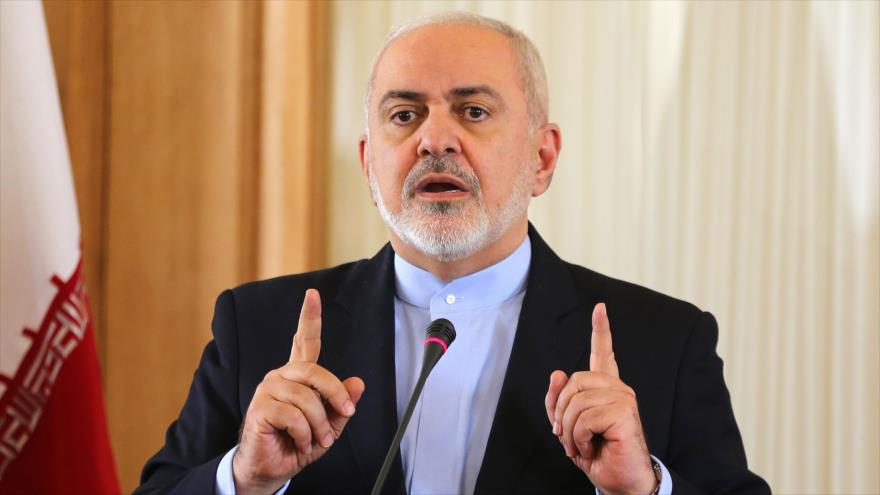 El ministro de Asuntos Exteriores de Irán, Mohamad Yavad Zarif, ofrece una rueda de prensa en Teherán, 13 de febrero de 2019. (Foto: AFP)