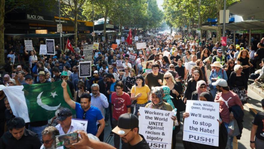 Miles de manifestantes en Australia repudian la islamofobia 