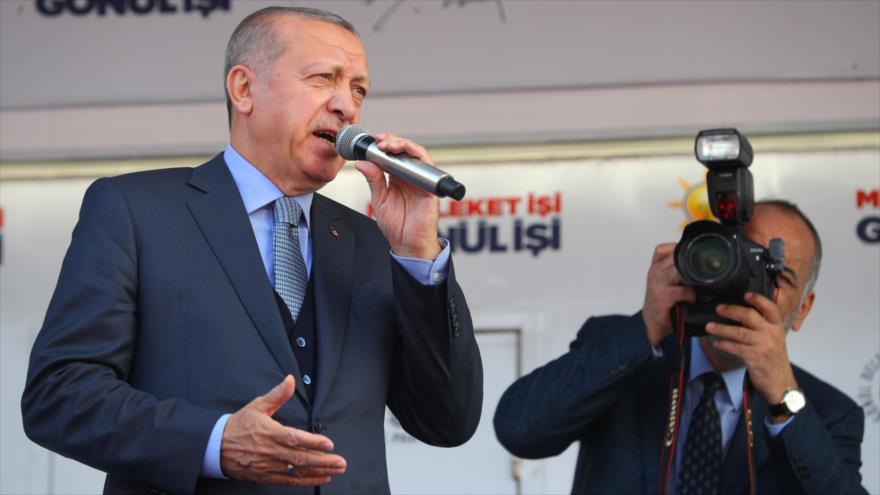 El presidente de Turquía, Recep Tayyip Erdogan, en un acto en Ankara (la capital), 14 de marzo de 2019. (Foto: AFP)
