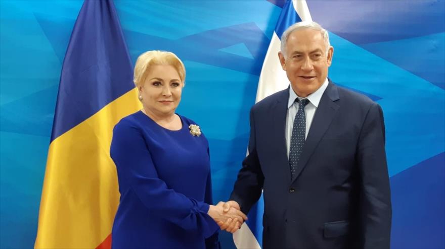 La primera ministra rumana, Viorica Dancila, y su homólogo israelí, Benjamín Netanyahu, se reúnen en Al-Quds (Jerusalén), 18 de enero de 2019.
