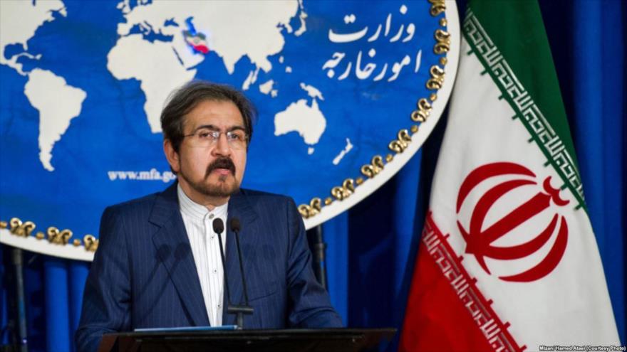 El portavoz del Ministerio iraní de Asuntos Exteriores, Bahram Qasemi, habla en una rueda de prensa en Teherán, la capital.