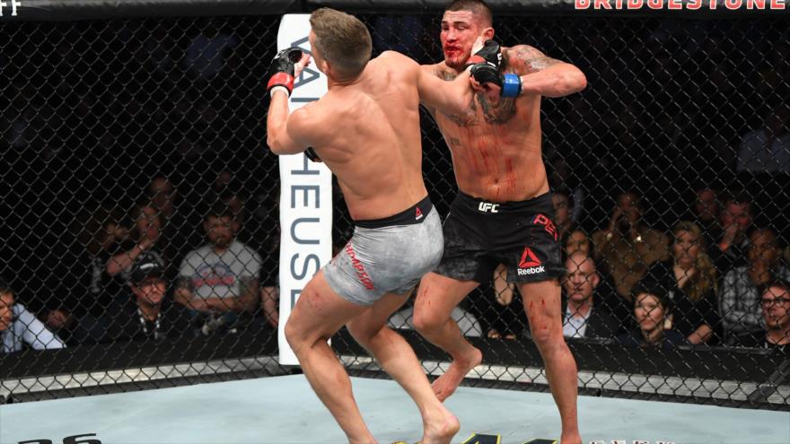 Poderoso puñetazo de Superman acaba con famoso luchador de MMA | HISPANTV