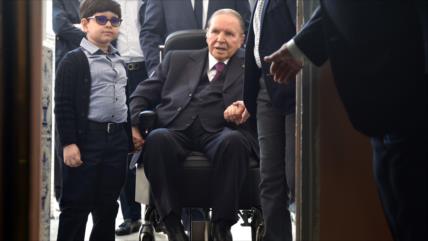 Renuncia Buteflika, tras 20 años como presidente de Argelia
