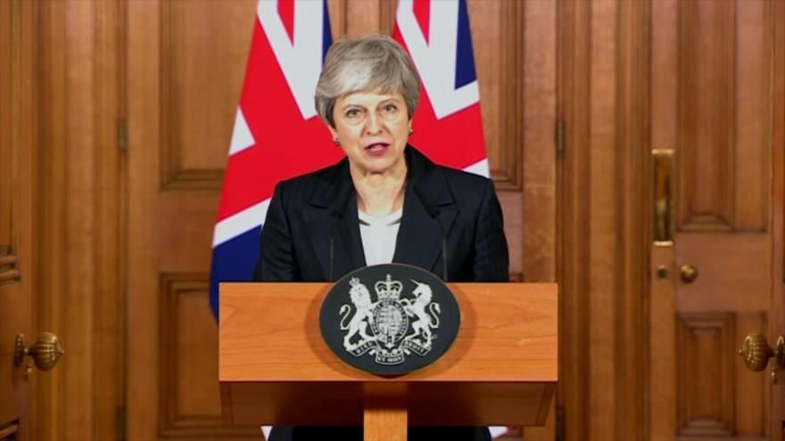 Theresa May dimitirá si se aprueba el acuerdo del Brexit