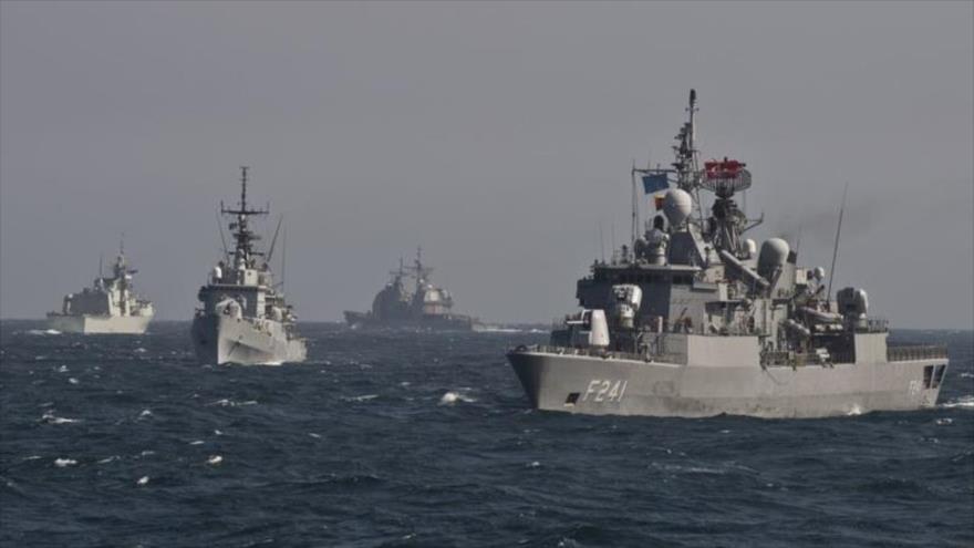 Naves de Rusia escoltan a buques de la OTAN en el mar Negro | HISPANTV