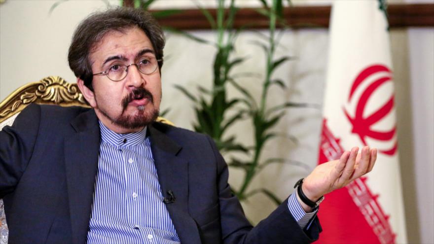 El portavoz de la Cancillería iraní, Bahram Qasemi, ofrece una entrevista a la agencia de noticias AFP, Teherán, 2 de octubre de 2018. (Foto: AFP)