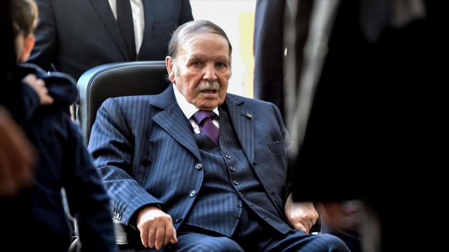 Abdelaziz Buteflika, presidente de Argelia, asiste a un acto público en Argel, la capital, 4 de mayo de 2017.