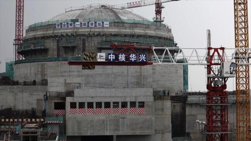 Un reactor nuclear bajo la construcción en Taishan, en la provincia china de Guangdong (sureste), 17 de octubre de 2013. (Foto: Reuters)