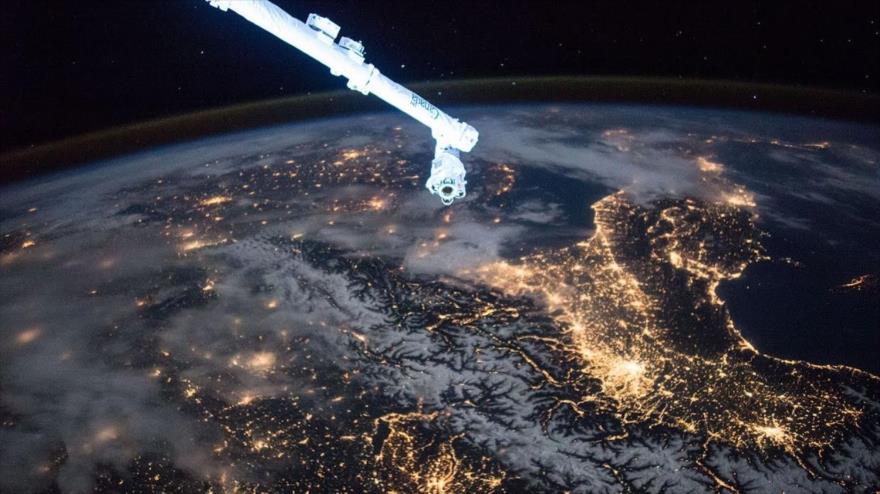 La Tierra vista desde la órbita terrestre baja desde la Estación Espacial Internacional (EEI)