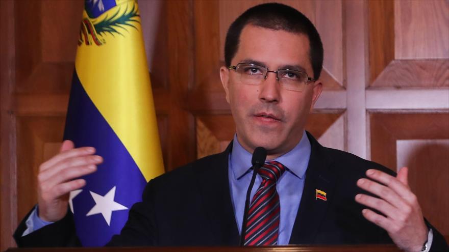 El canciller de Venezuela, Jorge Arreaza, habla en una conferencia de prensa conjunta con su homólogo de Turquía, 1 de abril de 2019. (Foto: AFP)