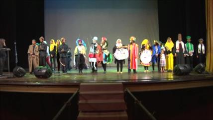 Estudiantes del idioma persa festejan el Noruz en Caracas