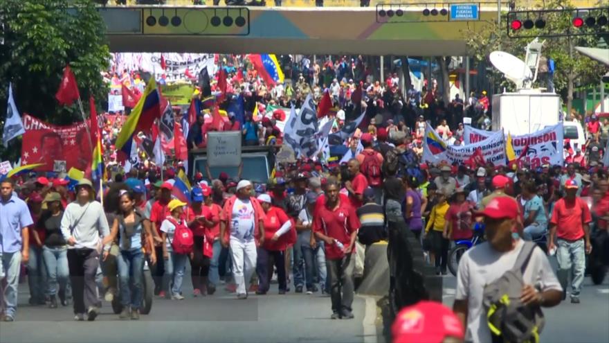 Otra demostración de fuerza del chavismo en defensa de Maduro