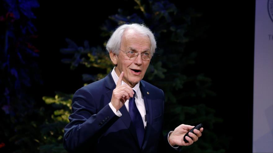Gérard Mourou, ingeniero francés, en su discurso de recepción del Premio Nobel de Física en Estocolmo (Suecia), 8 de diciembre de 2018. (Foto: AFP)