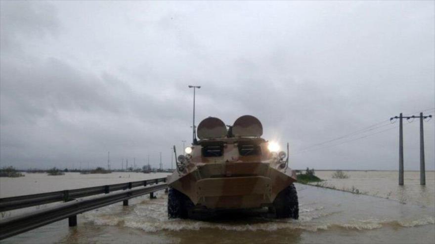 Un transporte blindado del CGRI en la provincia de Juzestán, suroeste de Irán, 9 de abril de 2019. (Foto: IRNA)