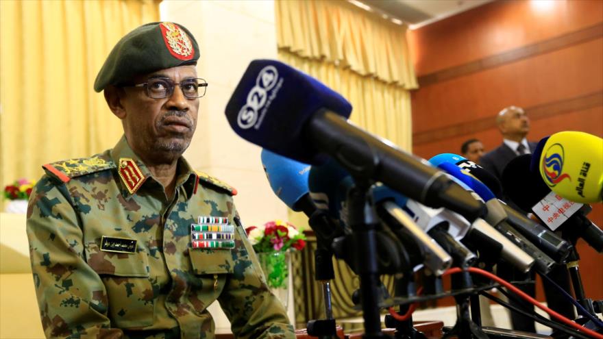 El Ejército de Sudán cambia al líder de la junta militar	