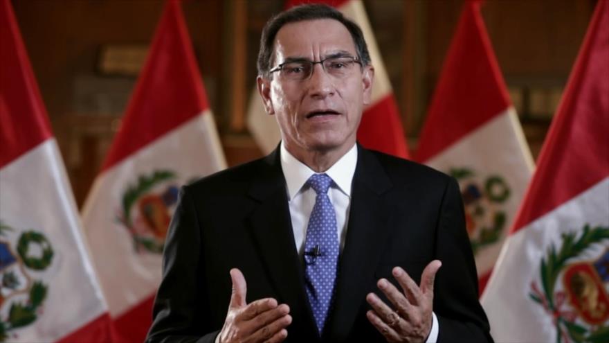 Vizcarra busca frenar su impopularidad con mensaje a la nación