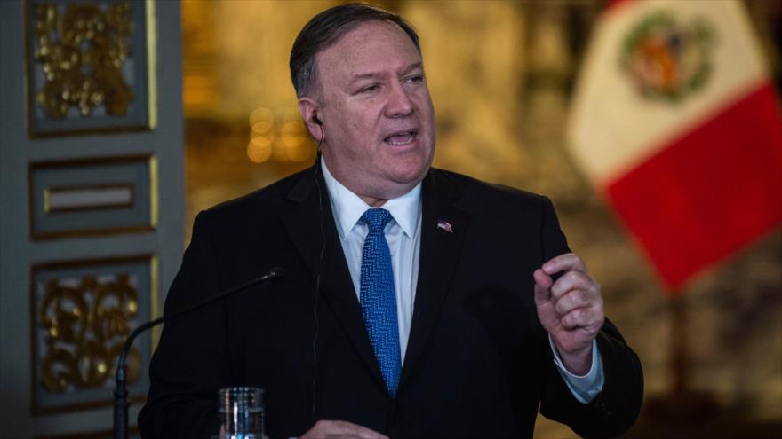 El secretario de Estado de EE.UU., Mike Pompeo, habla tras reunirse con el presidente de Perú, Martin Vizcarra, Lima, 13 de abril de 2019. (Foto: AFP)