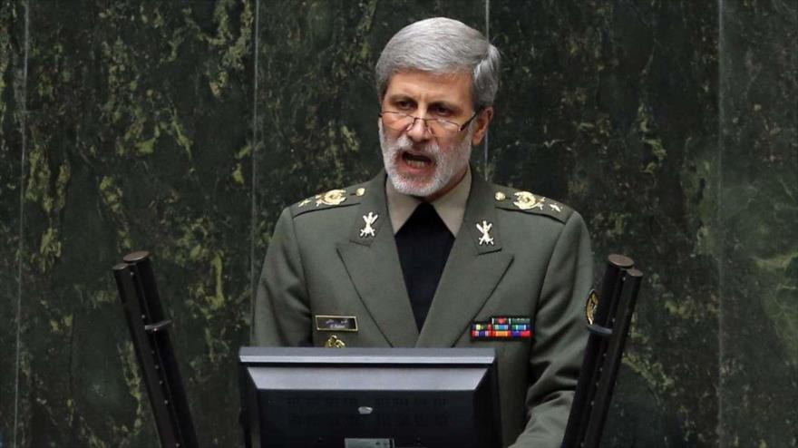 El ministro iraní de Defensa, el general de brigada Amir Hatami, ofrece discurso en el Parlamento, 16 de abril de 2019. (Foto: IRNA)