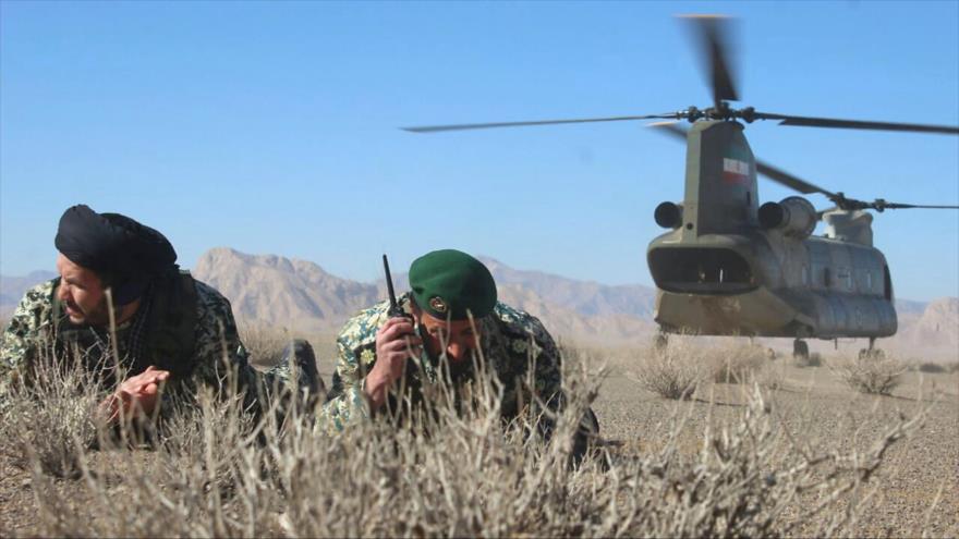 Fuerzas del Ejército iraní en ejercicios militares en la provincia de Isfahán, 28 de enero de 2019. (Foto: AFP)