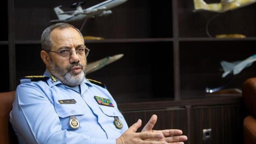 El Comandante de la Fuerza Aérea del Ejército de Irán, el General de Brigada Amir Nasirzadeh. 